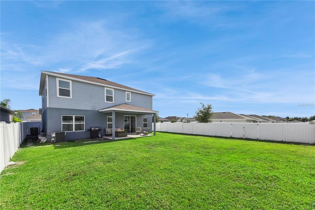 En Venta: $519,990 (4 camas, 3 baños, 2667 Pies cuadrados)