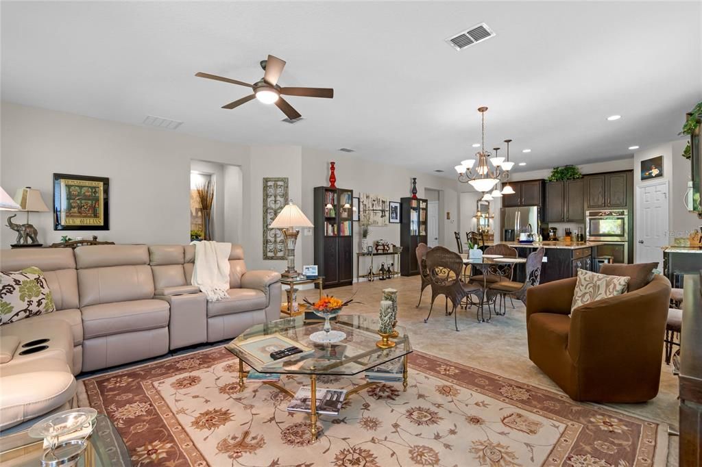 For Rent: $3,400 (3 beds, 3 baths, 2203 Square Feet)