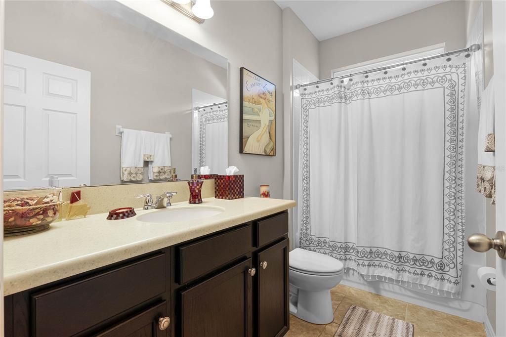 For Rent: $3,400 (3 beds, 3 baths, 2203 Square Feet)