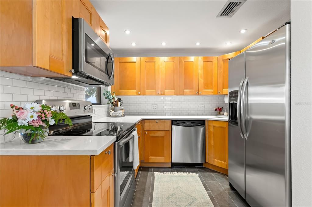 В аренду: $2,650 (2 спален, 1 ванн, 898 Квадратных фут)