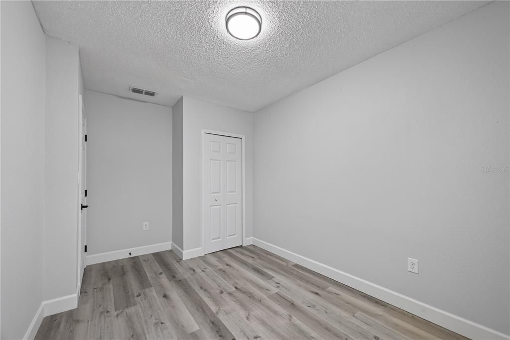 For Sale: $409,500 (4 beds, 3 baths, 1664 Square Feet)