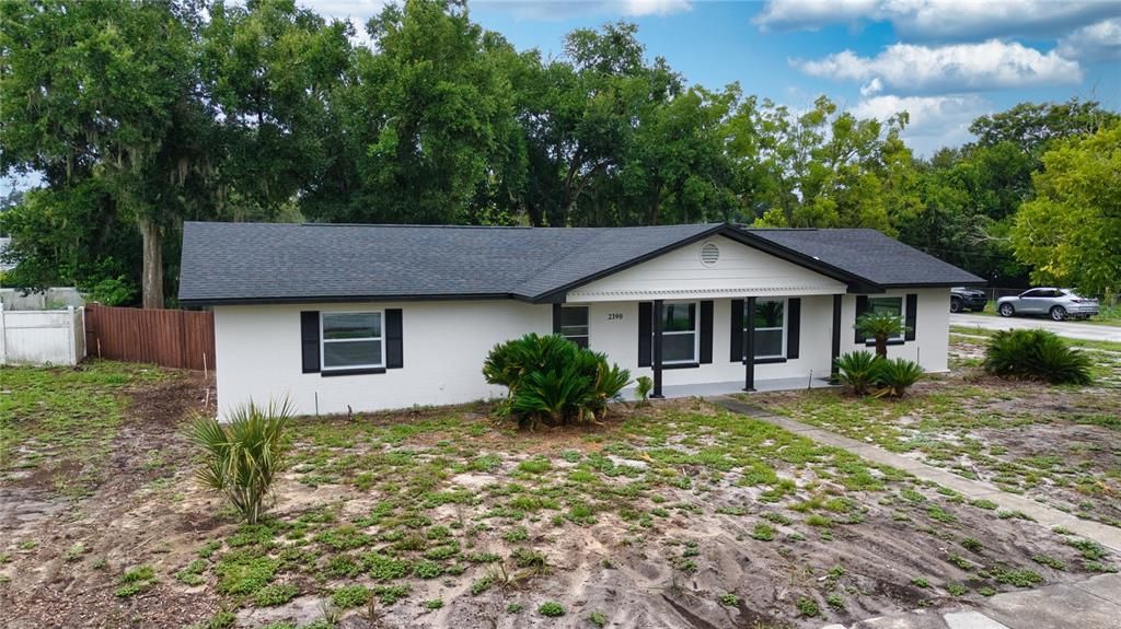 For Sale: $409,500 (4 beds, 3 baths, 1664 Square Feet)