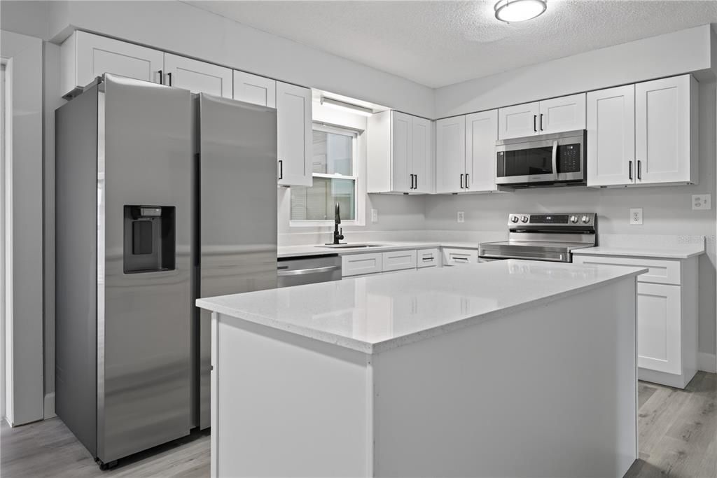 For Sale: $409,500 (4 beds, 3 baths, 1664 Square Feet)