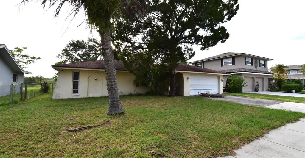 En Venta: $259,900 (2 camas, 2 baños, 1064 Pies cuadrados)