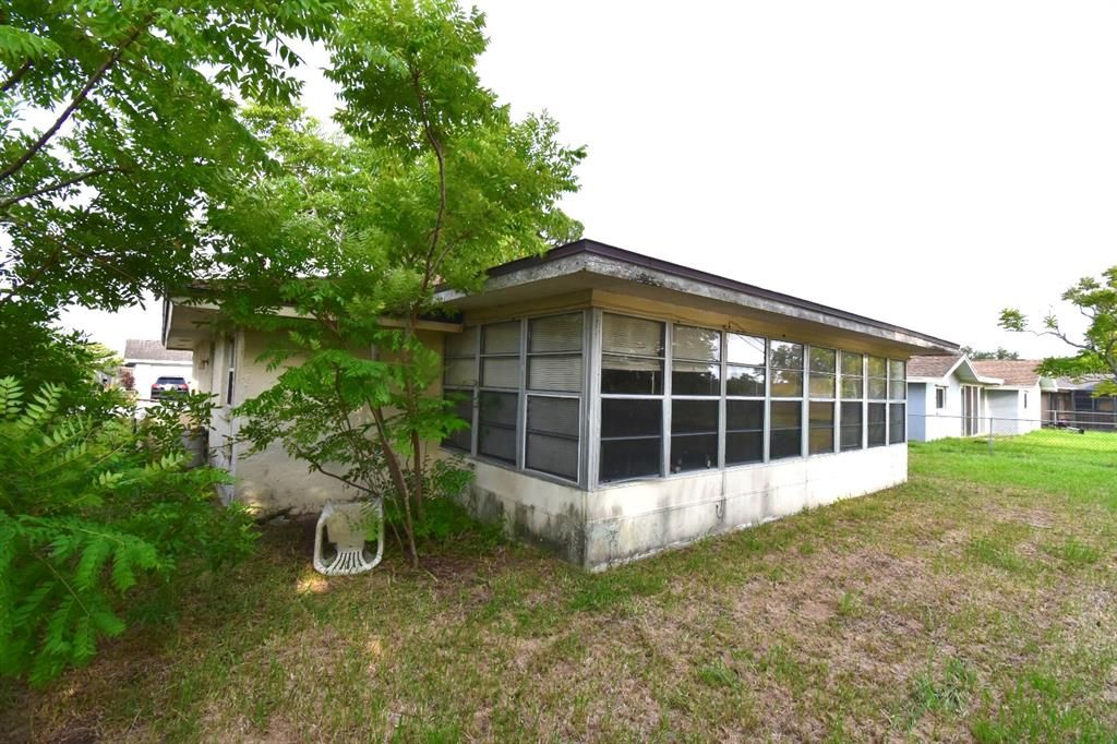 En Venta: $259,900 (2 camas, 2 baños, 1064 Pies cuadrados)