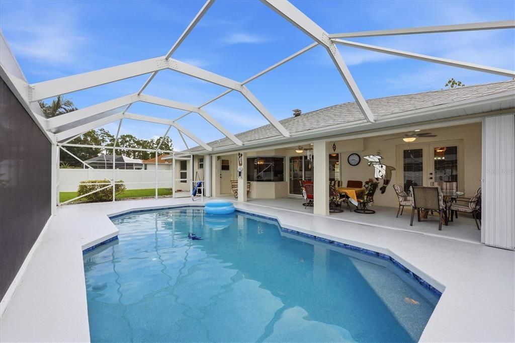 For Sale: $479,000 (3 beds, 2 baths, 1752 Square Feet)