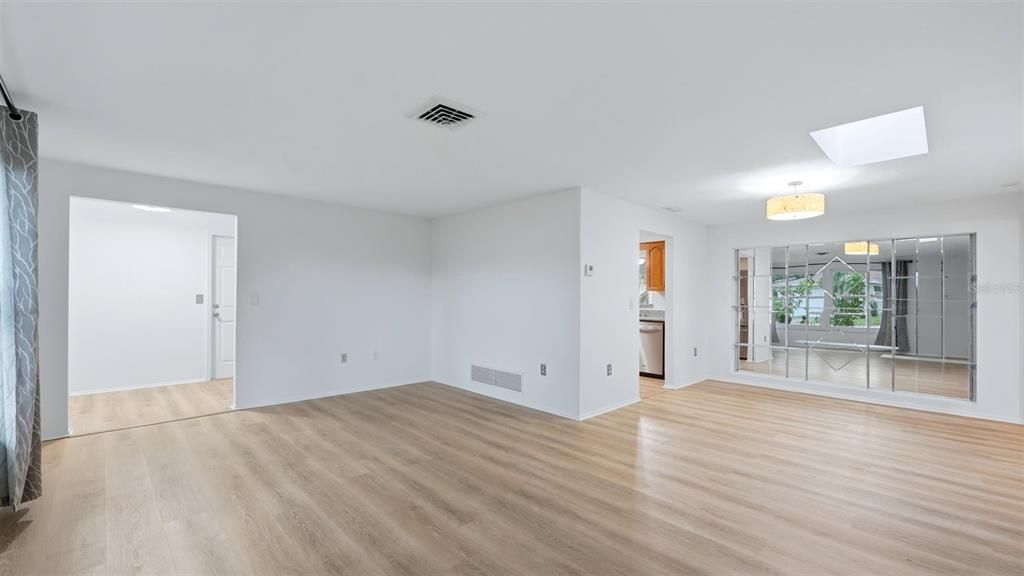En Renta: $2,750 (3 camas, 2 baños, 1813 Pies cuadrados)