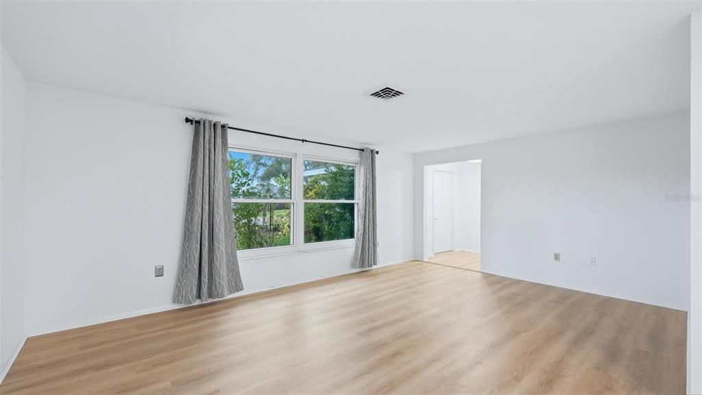 En Renta: $2,750 (3 camas, 2 baños, 1813 Pies cuadrados)
