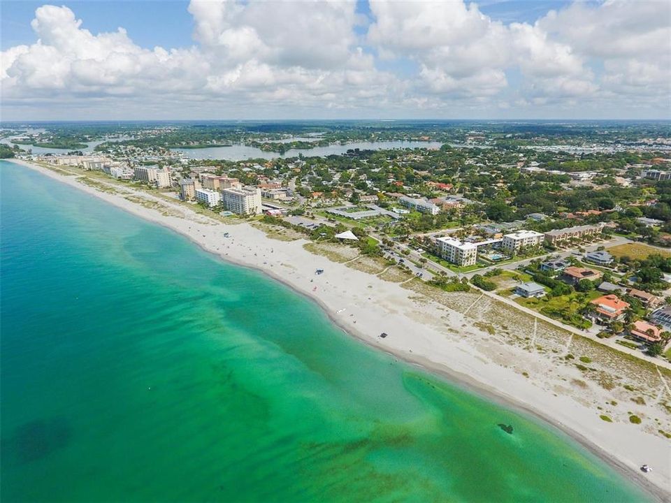 En Renta: $2,750 (3 camas, 2 baños, 1813 Pies cuadrados)