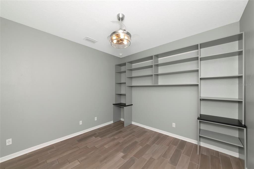 For Sale: $599,900 (4 beds, 3 baths, 2197 Square Feet)