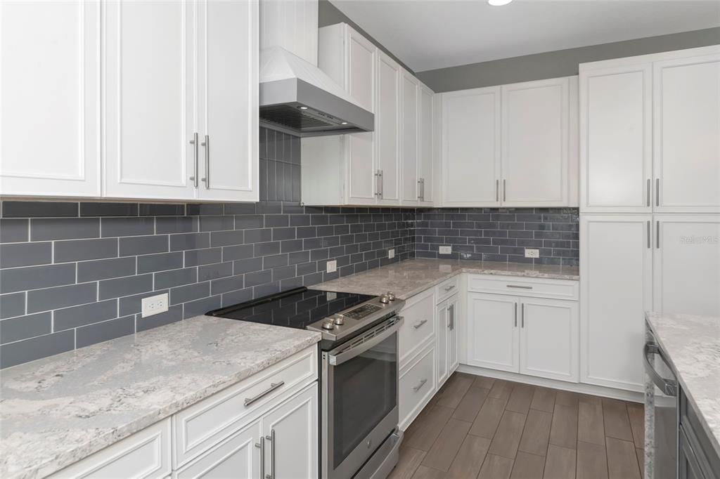 For Sale: $599,900 (4 beds, 3 baths, 2197 Square Feet)