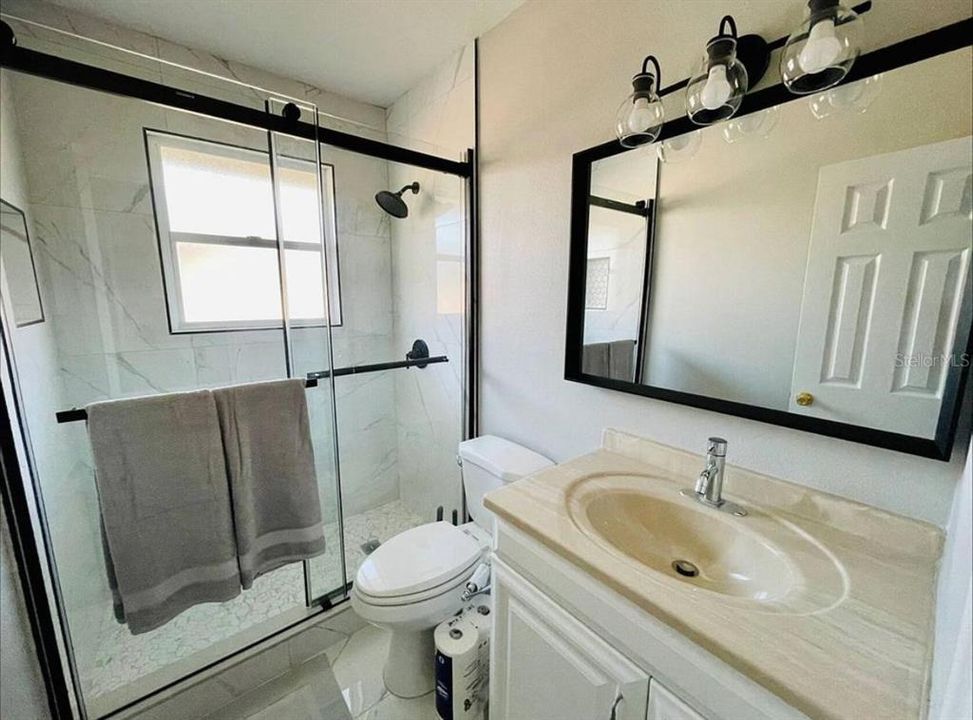 For Rent: $2,500 (3 beds, 2 baths, 1542 Square Feet)
