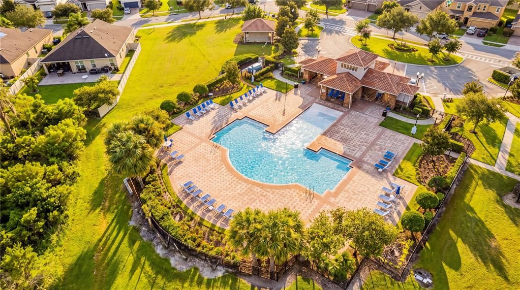 For Sale: $699,000 (5 beds, 4 baths, 3241 Square Feet)