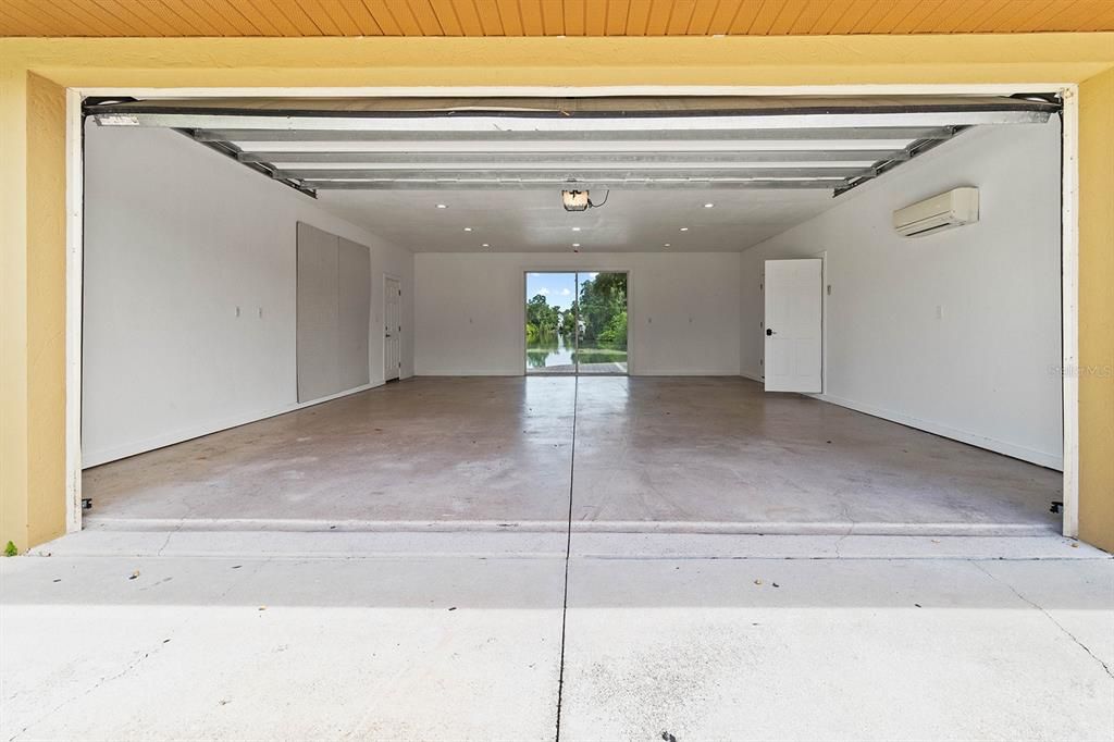 En Venta: $549,900 (4 camas, 3 baños, 2678 Pies cuadrados)