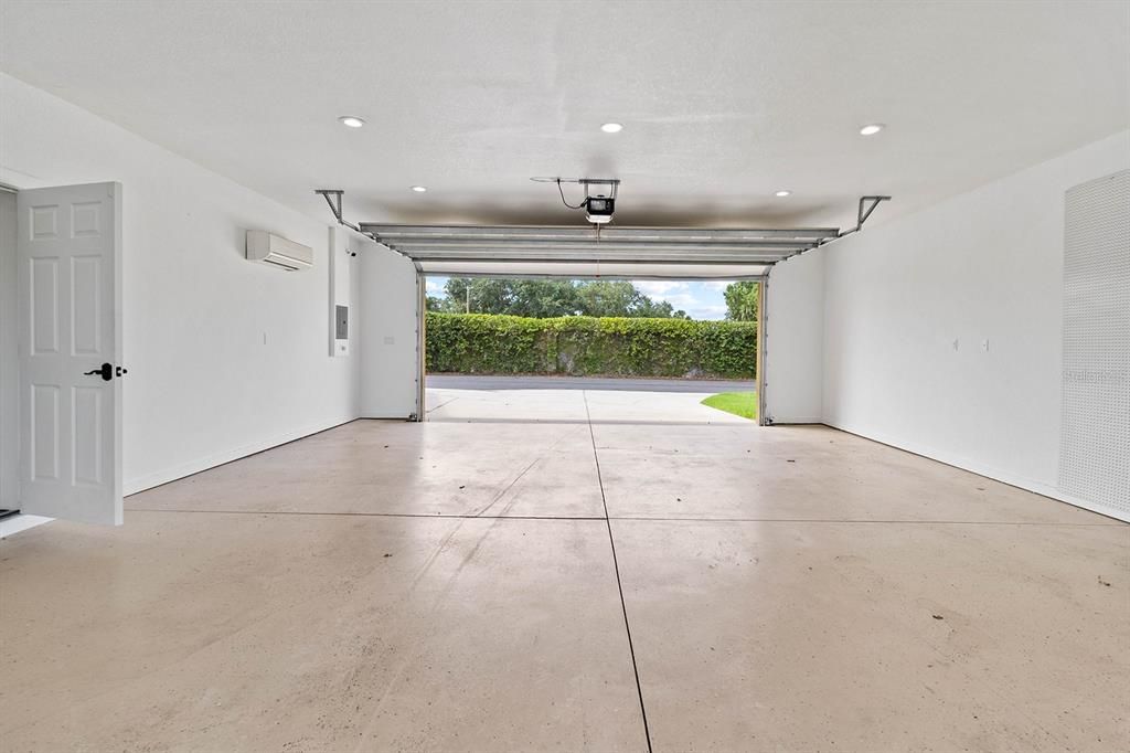 En Venta: $549,900 (4 camas, 3 baños, 2678 Pies cuadrados)