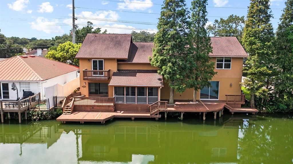 En Venta: $549,900 (4 camas, 3 baños, 2678 Pies cuadrados)