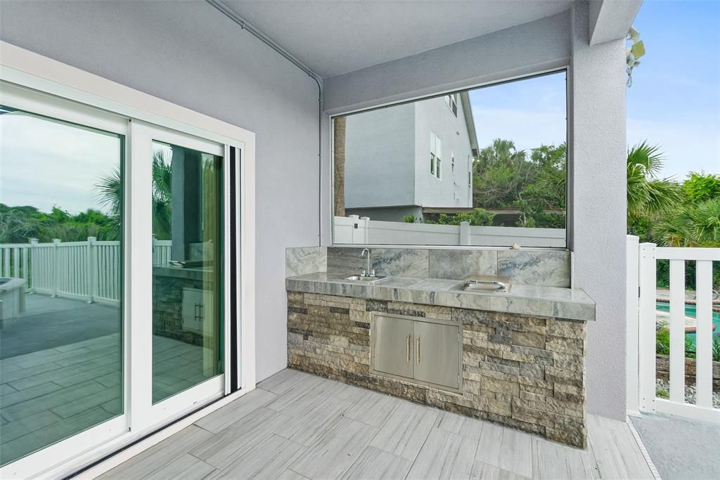 For Sale: $1,174,999 (3 beds, 2 baths, 2614 Square Feet)