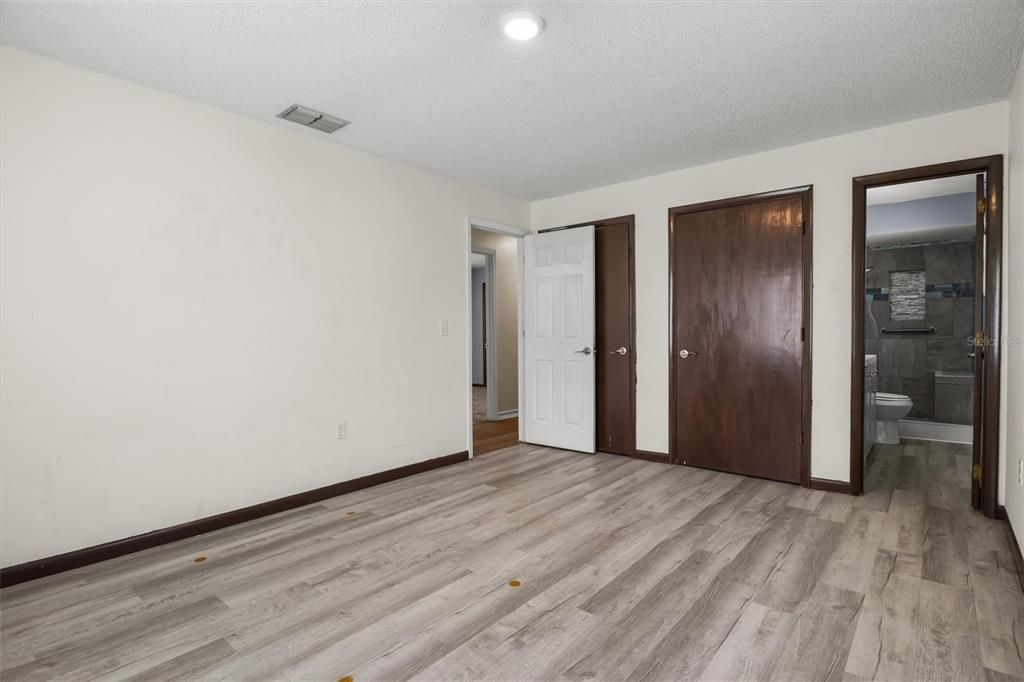 For Sale: $335,000 (3 beds, 2 baths, 1458 Square Feet)