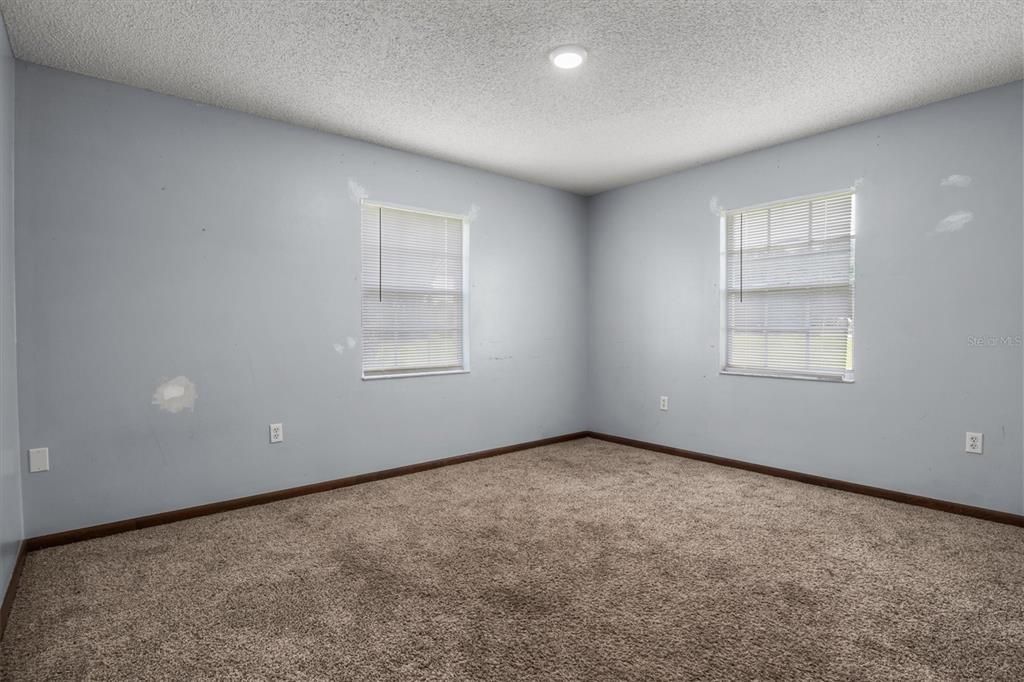 For Sale: $335,000 (3 beds, 2 baths, 1458 Square Feet)