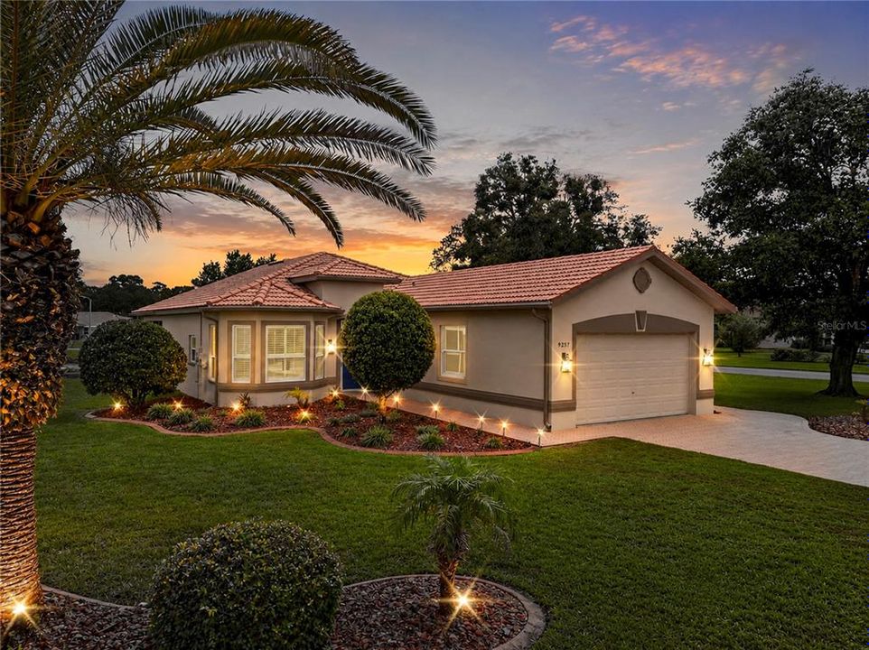 На продажу: $309,000 (3 спален, 2 ванн, 1769 Квадратных фут)