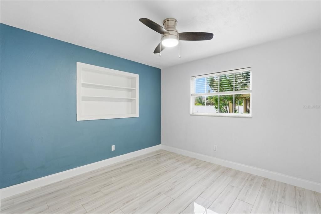 For Sale: $379,000 (3 beds, 3 baths, 2166 Square Feet)