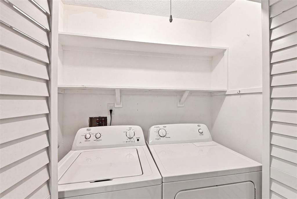 For Sale: $360,000 (2 beds, 2 baths, 1351 Square Feet)