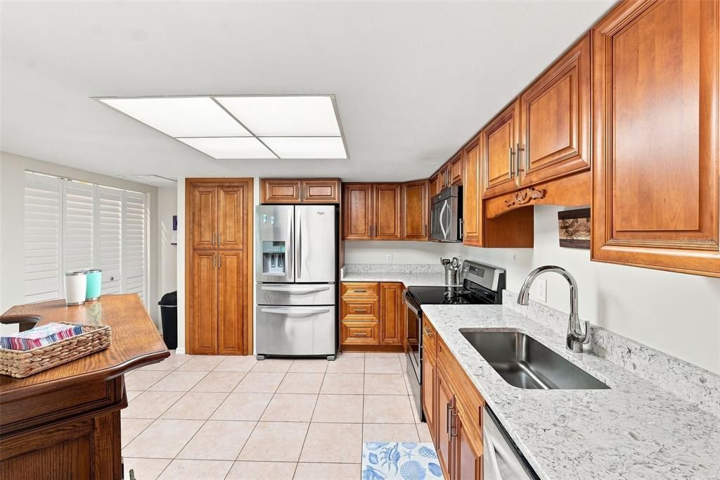 For Sale: $360,000 (2 beds, 2 baths, 1351 Square Feet)