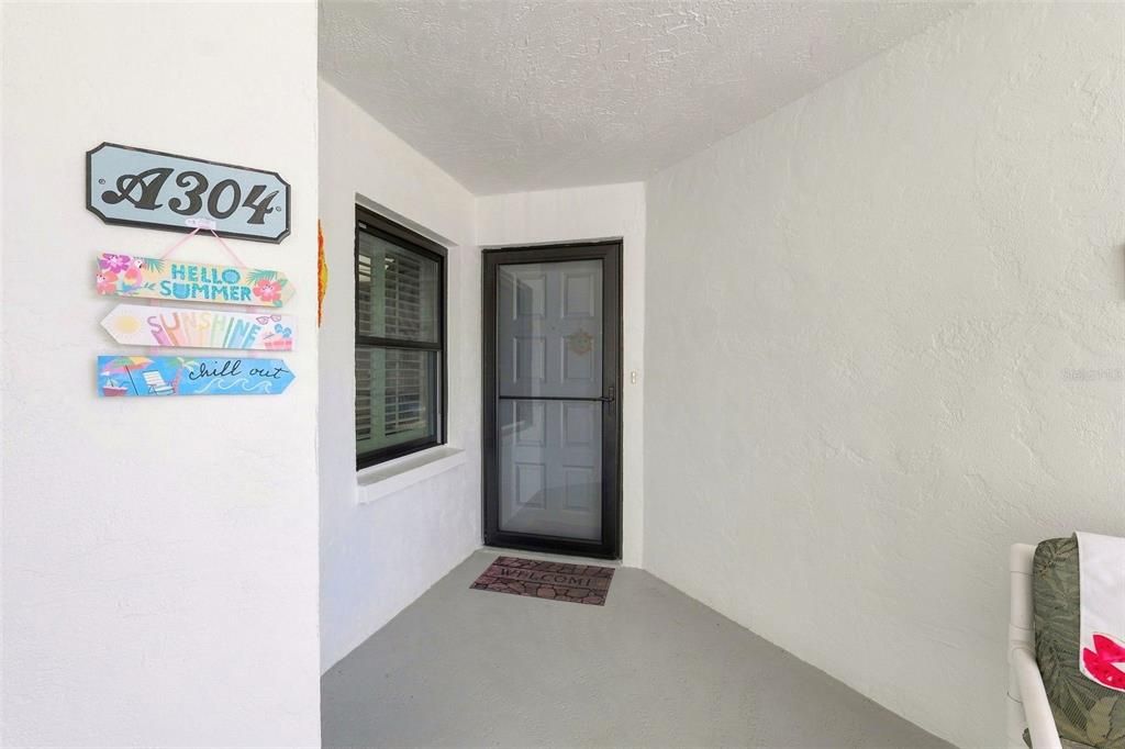 For Sale: $360,000 (2 beds, 2 baths, 1351 Square Feet)