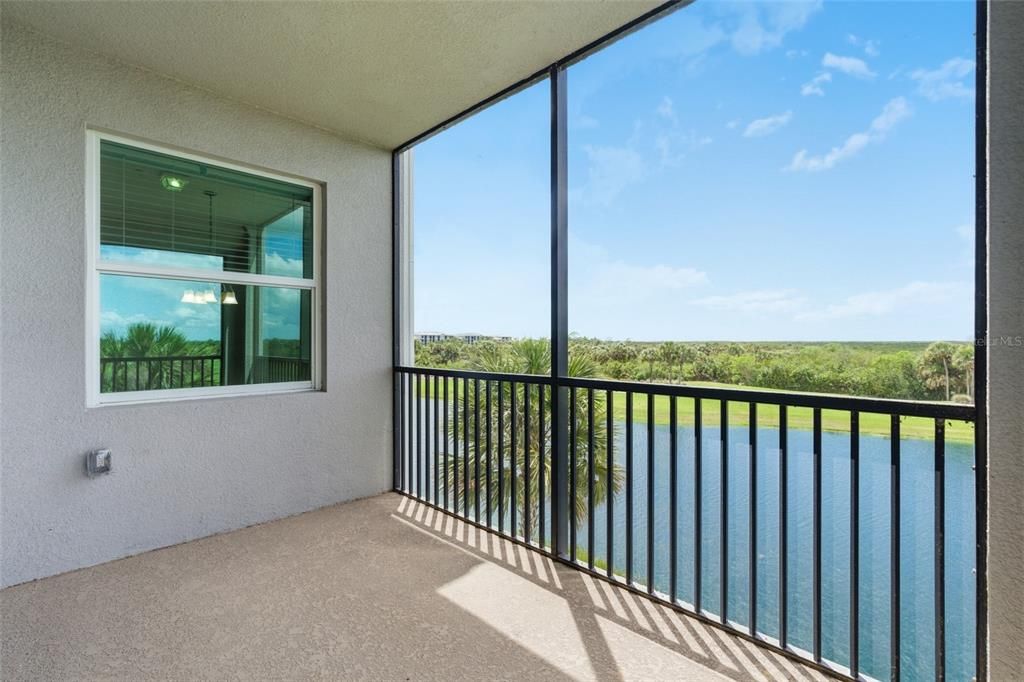 For Sale: $239,000 (2 beds, 2 baths, 1198 Square Feet)