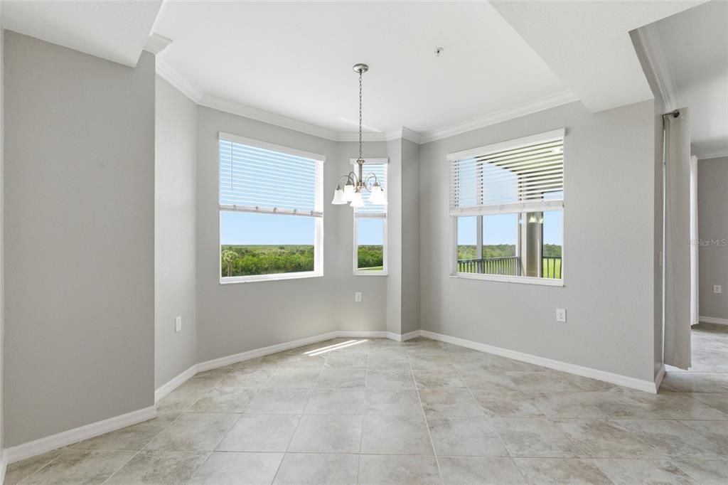 For Sale: $239,000 (2 beds, 2 baths, 1198 Square Feet)