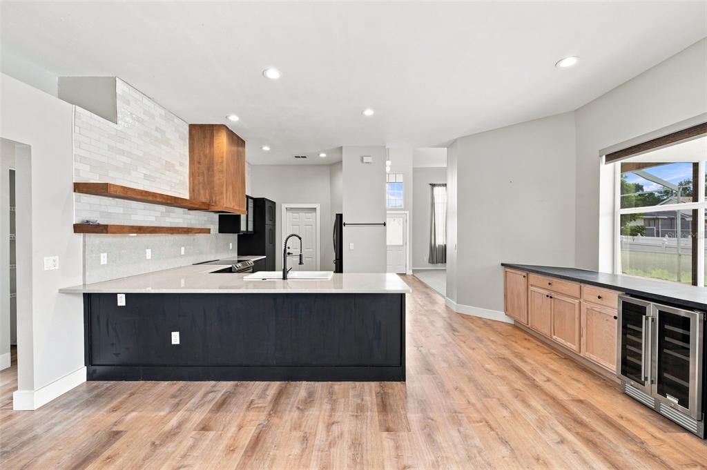 For Sale: $400,000 (4 beds, 3 baths, 2102 Square Feet)