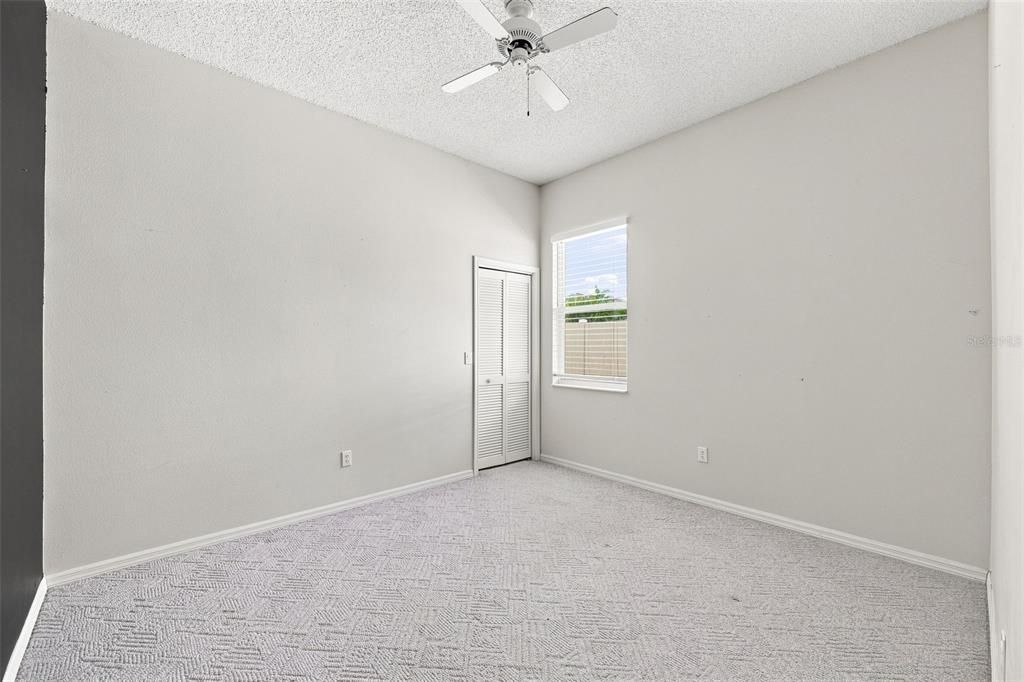For Sale: $400,000 (4 beds, 3 baths, 2102 Square Feet)