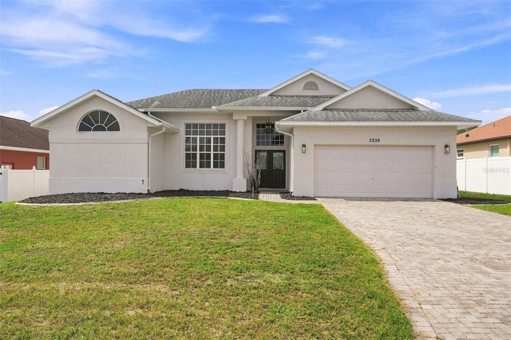 For Sale: $400,000 (4 beds, 3 baths, 2102 Square Feet)