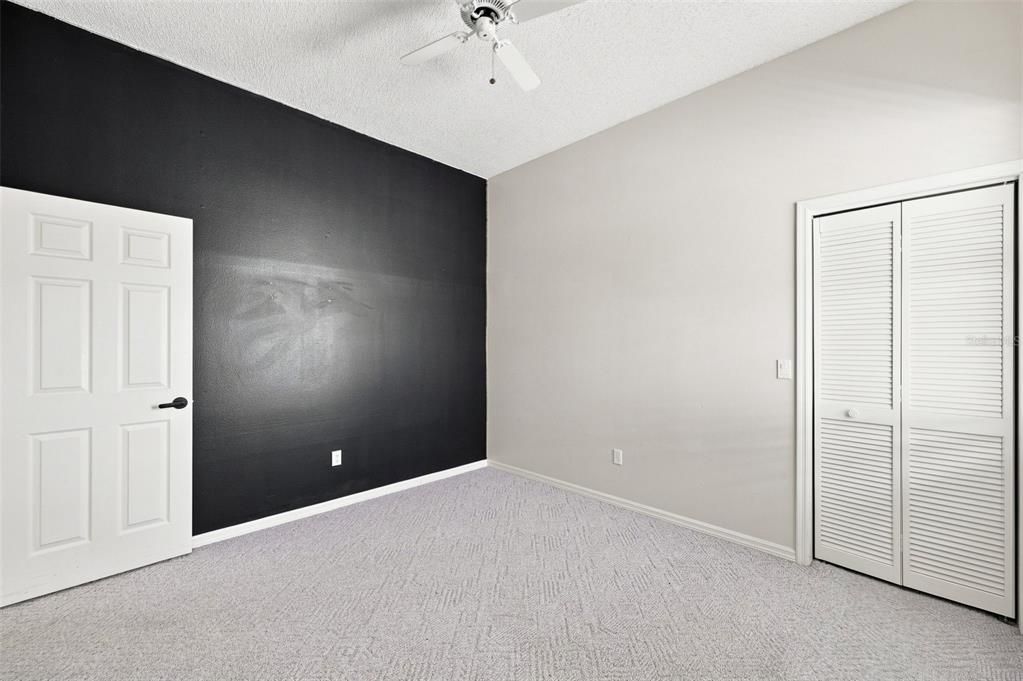 For Sale: $400,000 (4 beds, 3 baths, 2102 Square Feet)