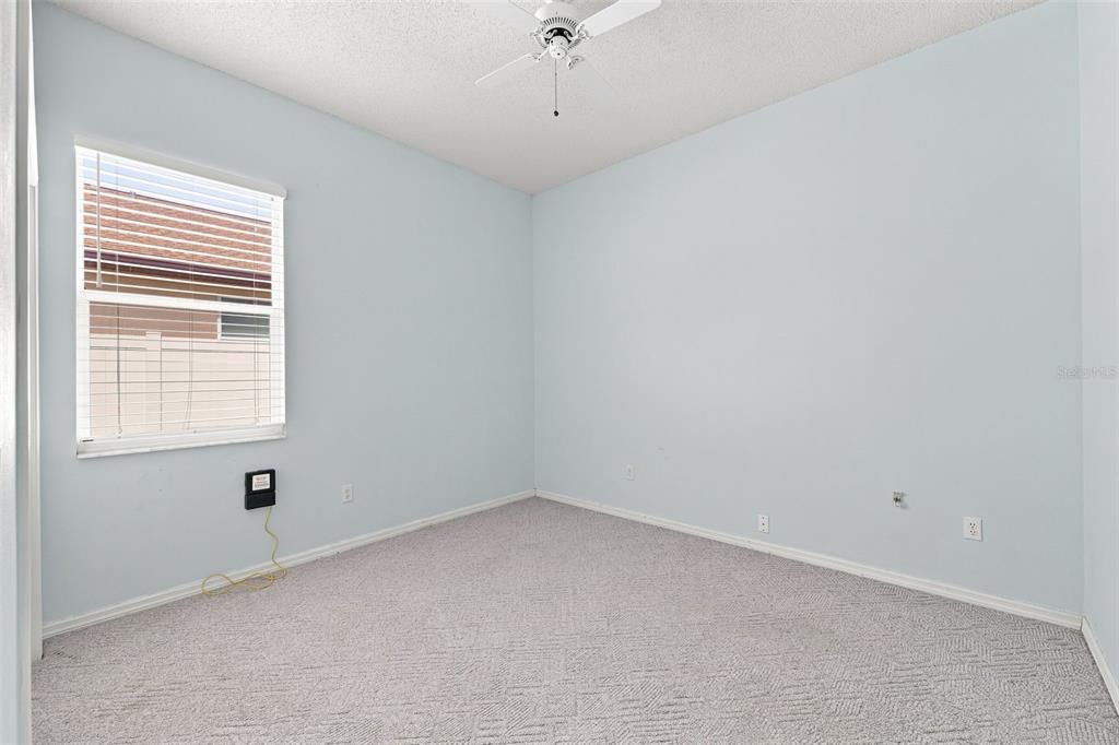 For Sale: $400,000 (4 beds, 3 baths, 2102 Square Feet)