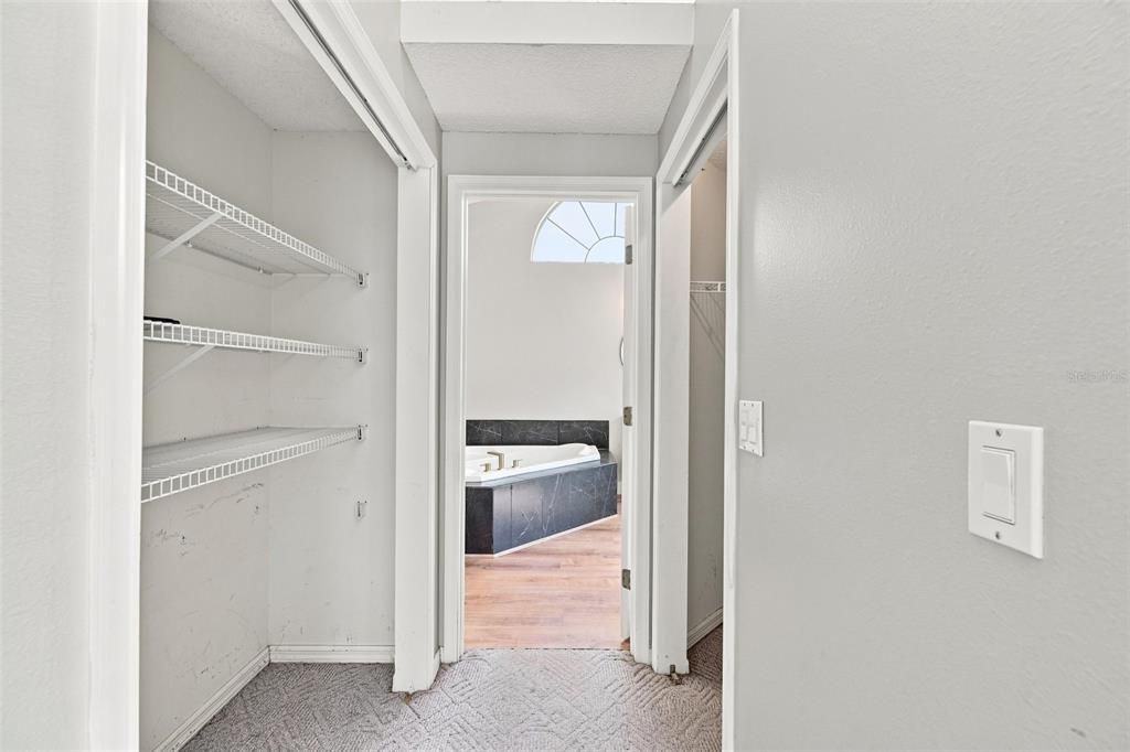 For Sale: $400,000 (4 beds, 3 baths, 2102 Square Feet)