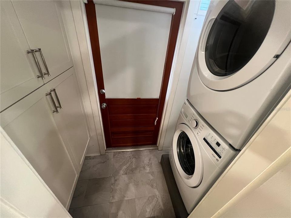 For Rent: $2,800 (3 beds, 1 baths, 1146 Square Feet)