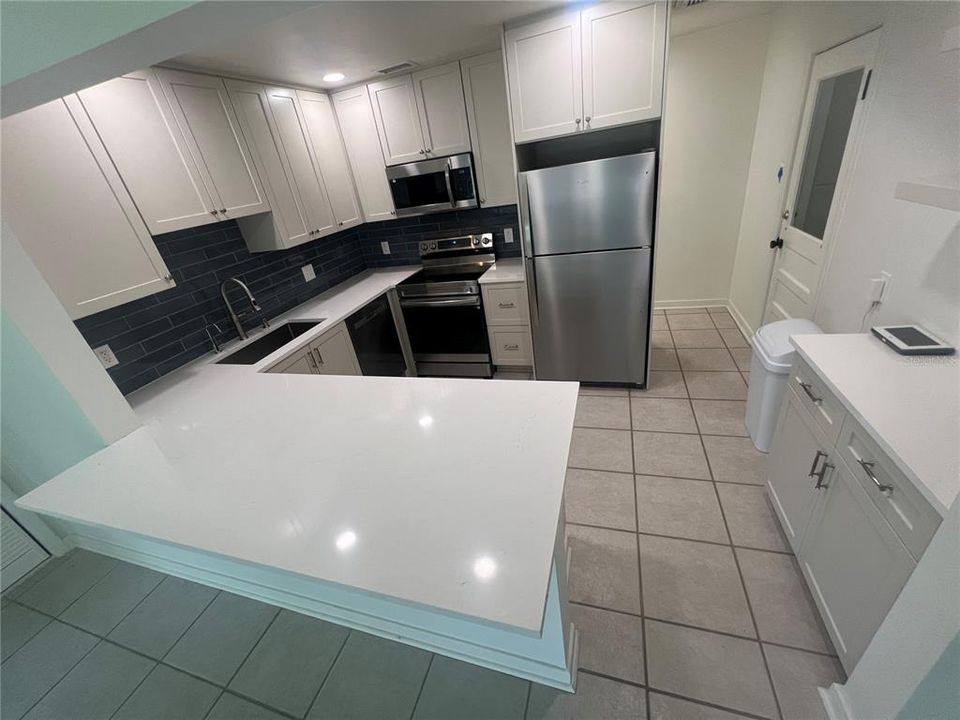 For Rent: $2,800 (3 beds, 1 baths, 1146 Square Feet)