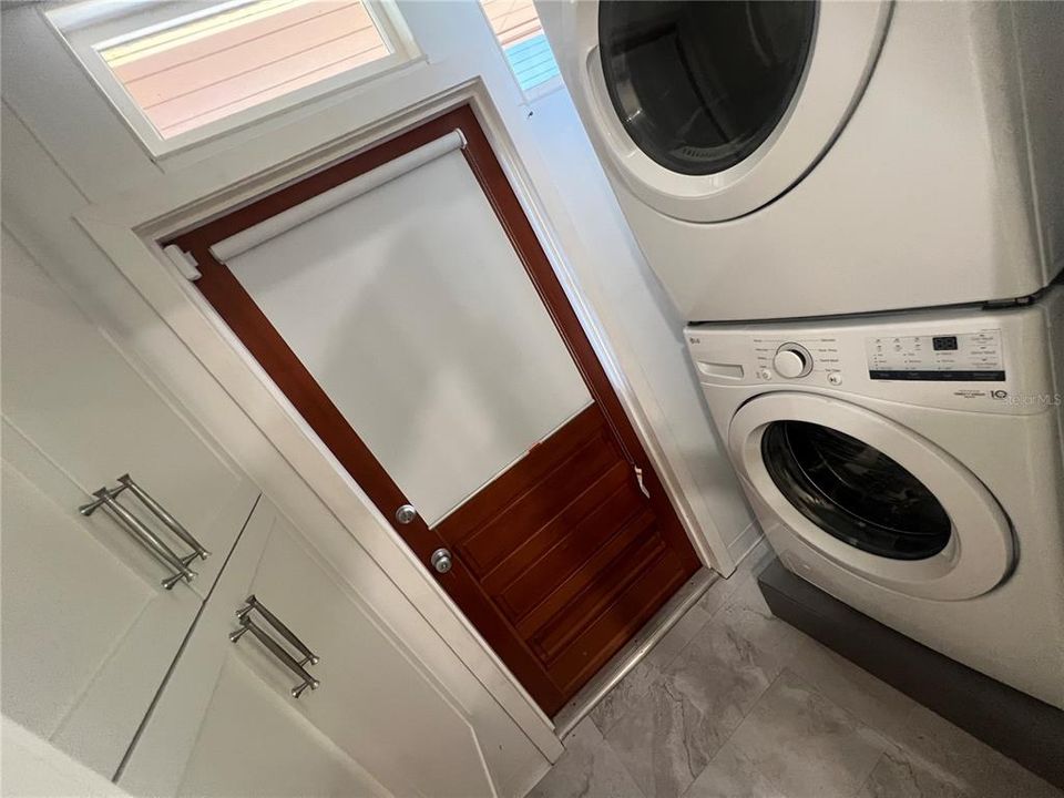 For Rent: $2,800 (3 beds, 1 baths, 1146 Square Feet)