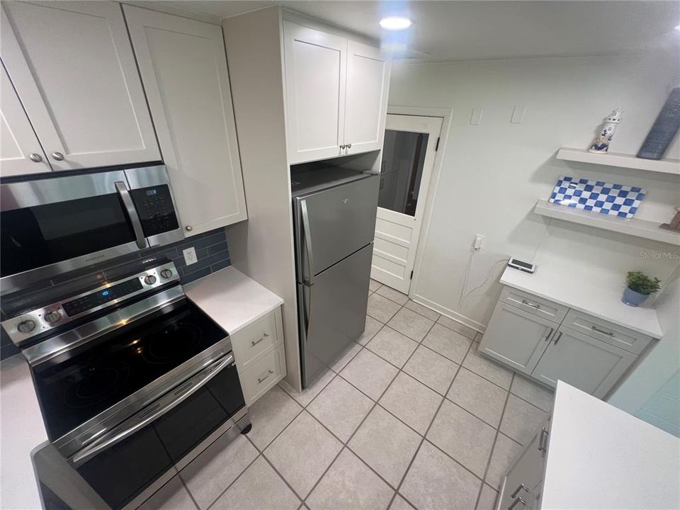 For Rent: $2,800 (3 beds, 1 baths, 1146 Square Feet)