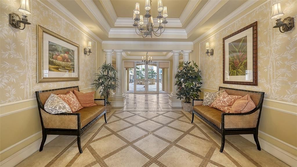 For Sale: $399,000 (2 beds, 2 baths, 1084 Square Feet)