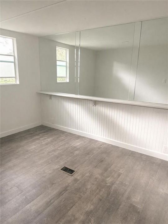 For Sale: $279,000 (3 beds, 2 baths, 920 Square Feet)