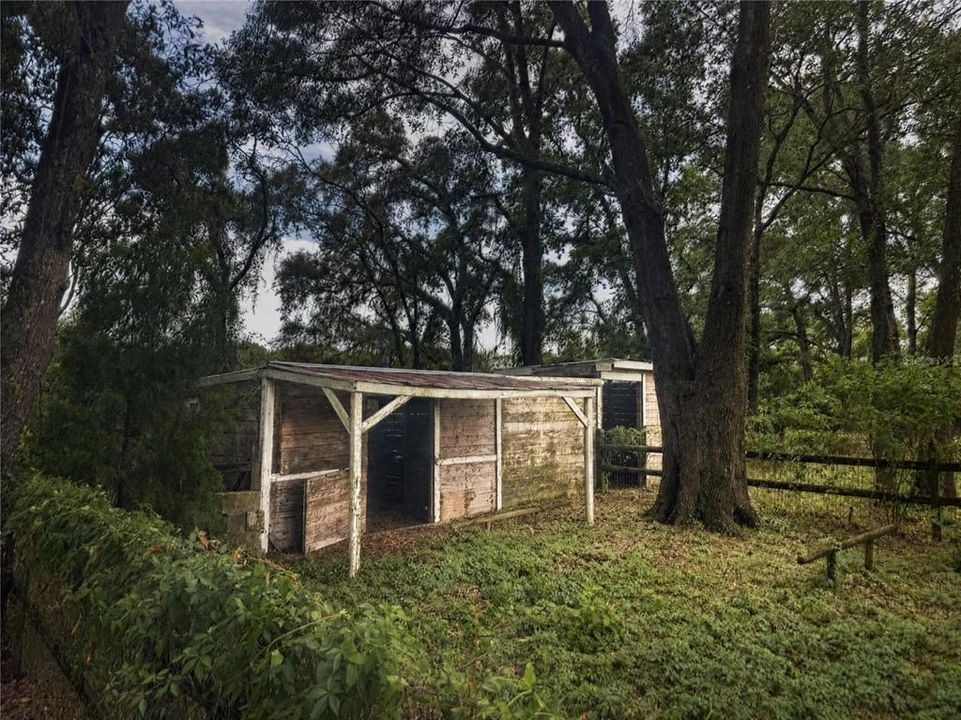 For Sale: $279,000 (3 beds, 2 baths, 920 Square Feet)