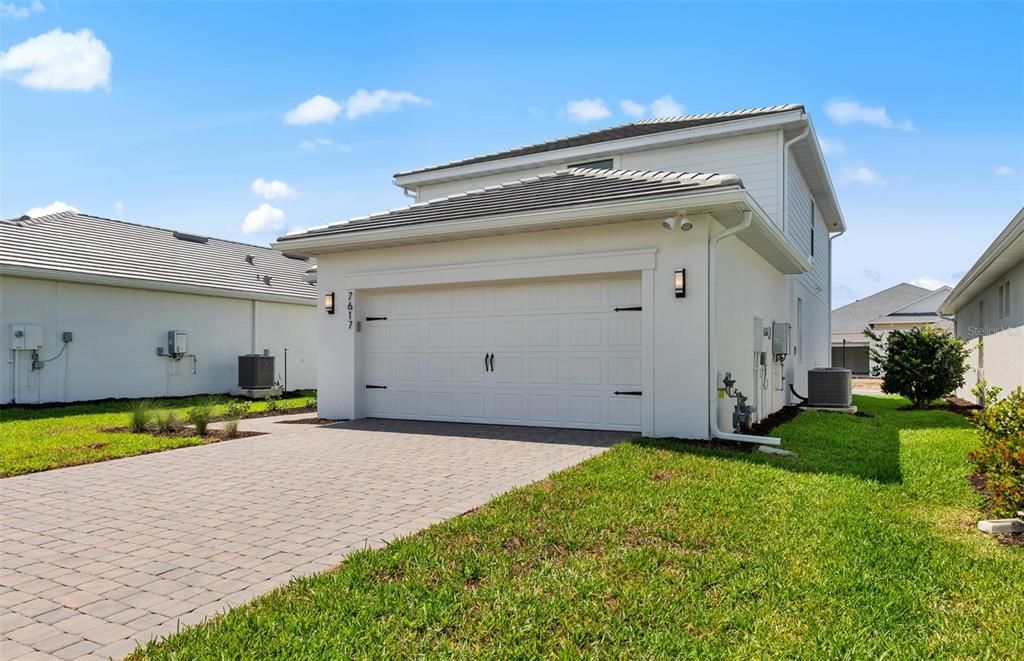 For Sale: $665,070 (4 beds, 3 baths, 2341 Square Feet)
