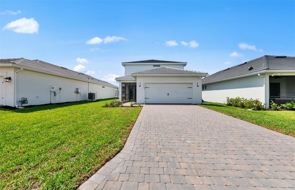 For Sale: $665,070 (4 beds, 3 baths, 2341 Square Feet)
