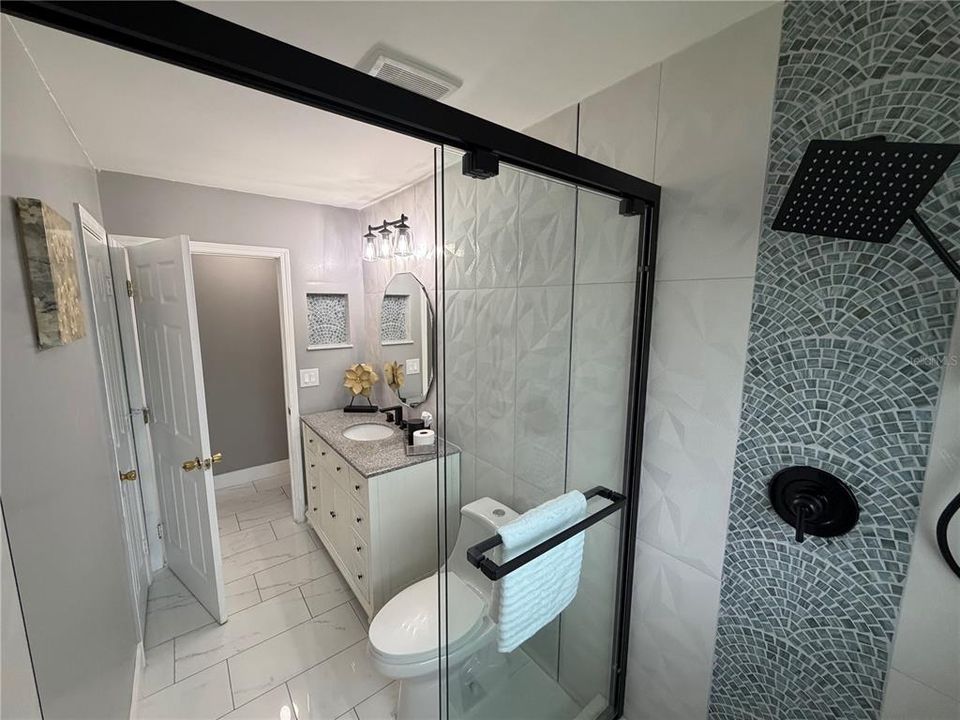 En Venta: $459,999 (5 camas, 3 baños, 2263 Pies cuadrados)