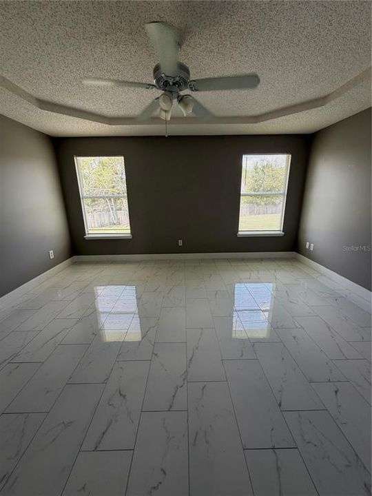 En Venta: $459,999 (5 camas, 3 baños, 2263 Pies cuadrados)