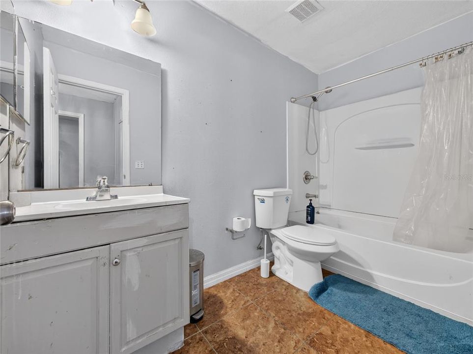 En Venta: $439,900 (5 camas, 3 baños, 3257 Pies cuadrados)