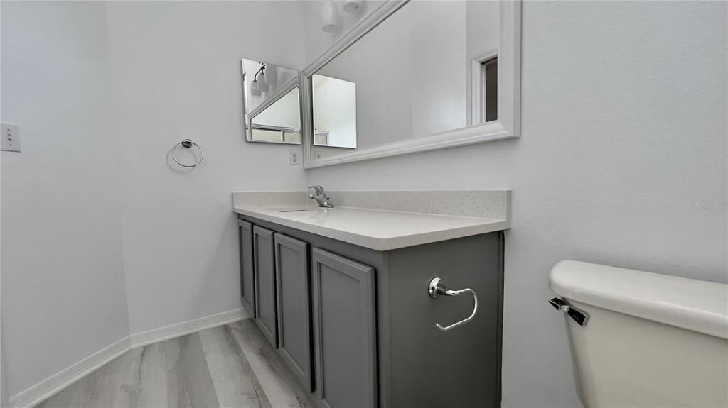 For Rent: $2,100 (2 beds, 2 baths, 1071 Square Feet)