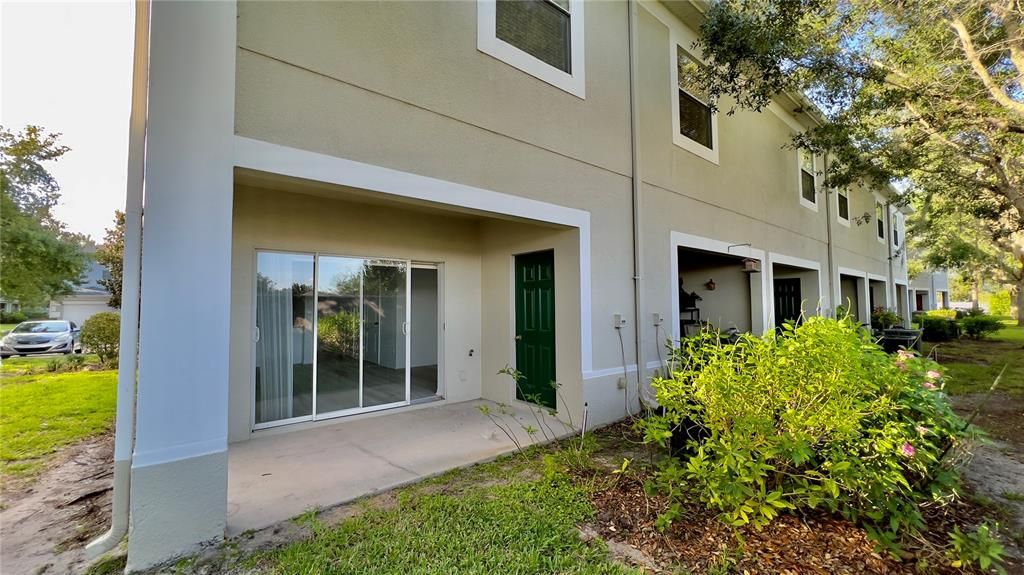 For Rent: $2,100 (2 beds, 2 baths, 1071 Square Feet)